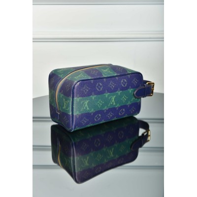 Louis Vuitton Locker Dopp Kit