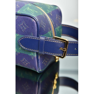 Louis Vuitton Locker Dopp Kit