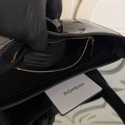 Saint Laurent LE 5 A 7 In Patent Leather