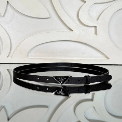 Prada Women Leather Kemer