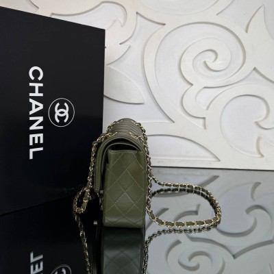 Chanel 2.55 Handbag