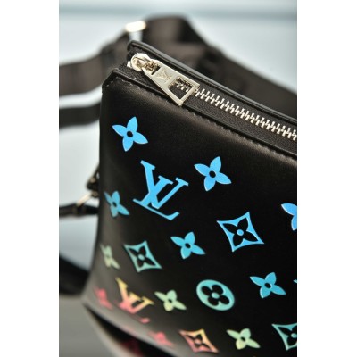 Louis Vuitton Coussin PM