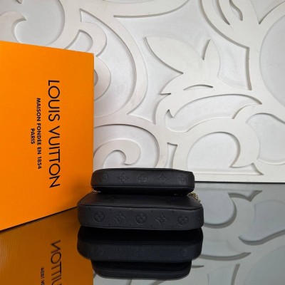 Louis Vuitton Multi Pochette Accessoires