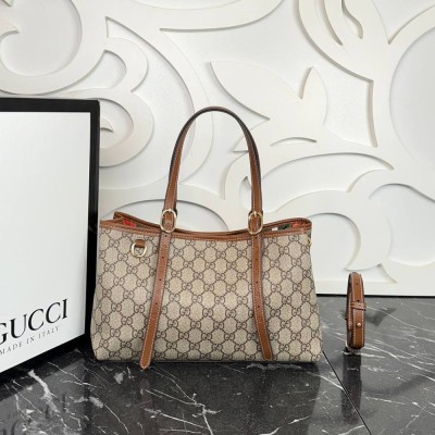 Gucci GG Emblem Medium Tote Bag
