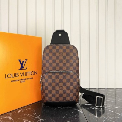 Louis Vuitton Avenue Slingbag