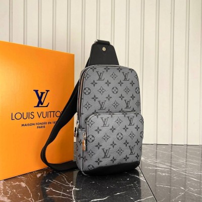 Louis Vuitton Avenue Slingbag
