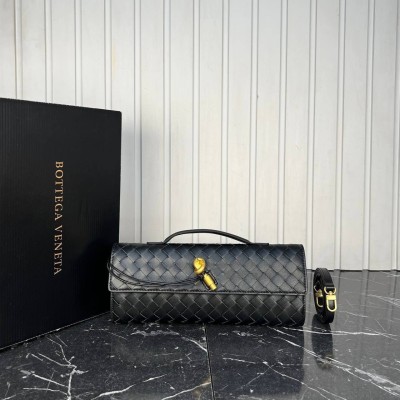Bottega Veneta Long Clutch Andiamo