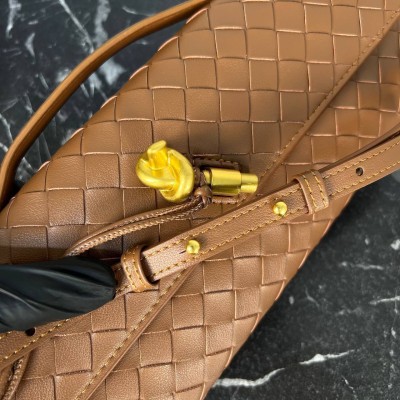 Bottega Veneta Long Clutch Andiamo