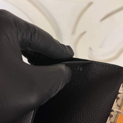 Louis Vuitton Small Ring Agenda Cover