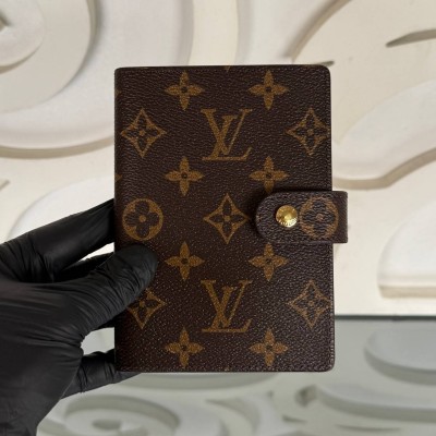 Louis Vuitton Small Ring Agenda Cover