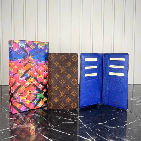 Louis Vuitton Brazza Wallet