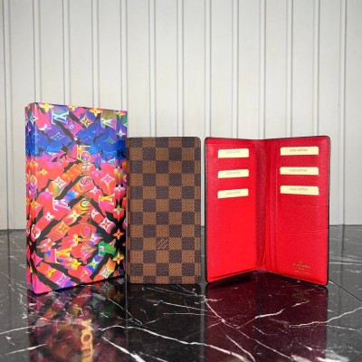 Louis Vuitton Brazza Wallet