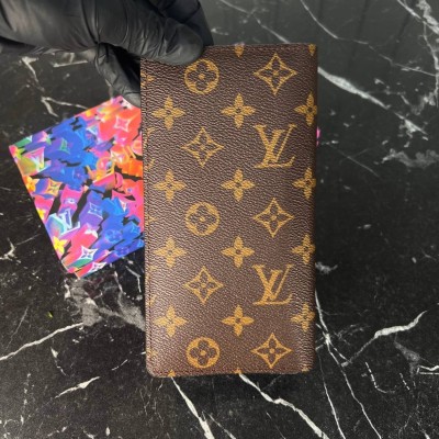 Louis Vuitton Brazza Wallet