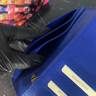 Louis Vuitton Brazza Wallet