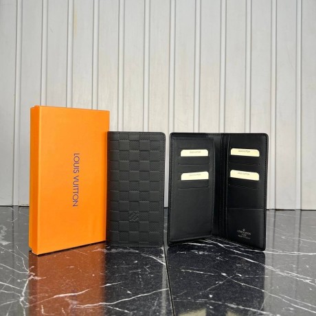 Louis Vuitton Brazza Wallet