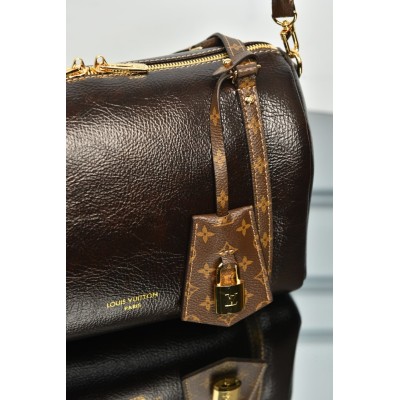 Louis Vuitton Express PM