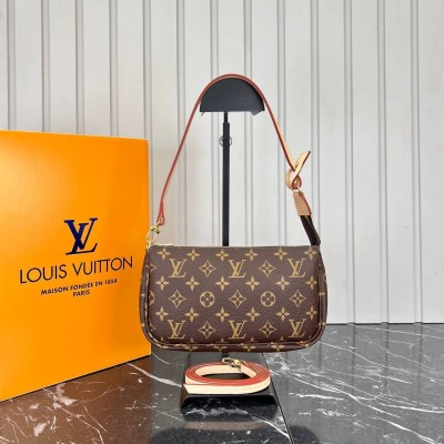 Louis Vuitton Pochette Accessoires
