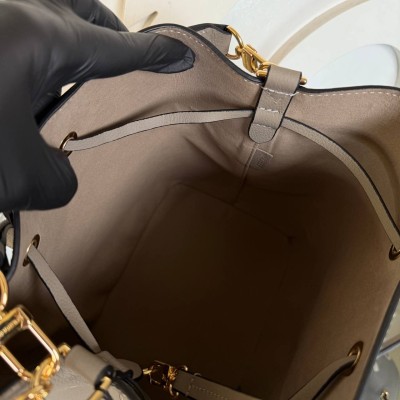 Louis Vuitton NeoNoe MM