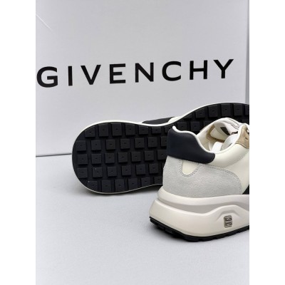 Givenchy Sneaker