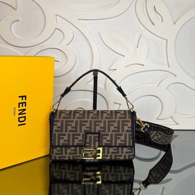 Fendi Baguette Medium