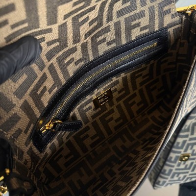 Fendi Baguette Medium