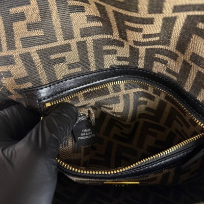 Fendi Baguette Medium