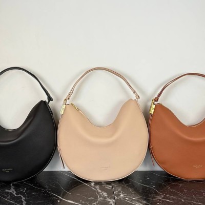 Louis Vuitton Low Key Cookie MM