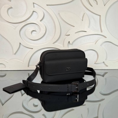 Dior CD Icon Zipped Messenger Bag