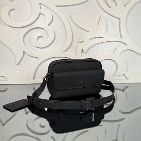 Dior CD Icon Zipped Messenger Bag