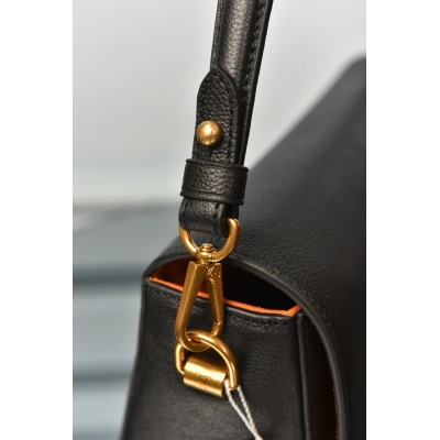 Louis Vuitton Soft Twist Bag