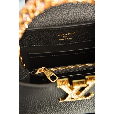Louis Vuitton Capucines Mini