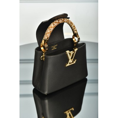 Louis Vuitton Capucines Mini
