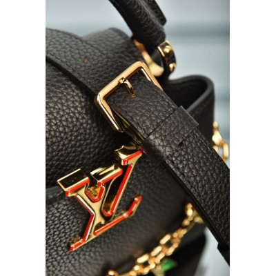 Louis Vuitton Capucines Mini