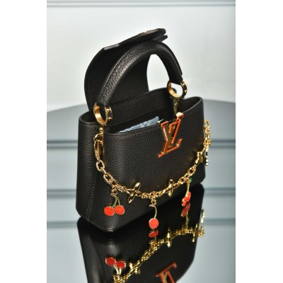 Louis Vuitton Capucines Mini