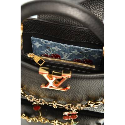 Louis Vuitton Capucines Mini