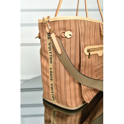 Louis Vuitton Neverfull Bandoulière Inside Out MM