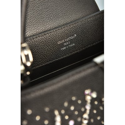 Louis Vuitton Capucines BB