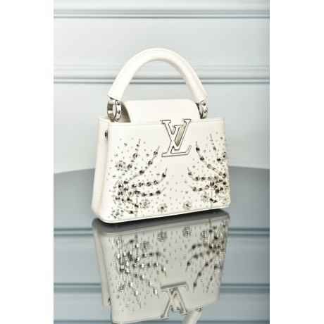 Louis Vuitton Capucines Mini