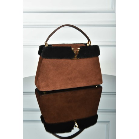 Louis Vuitton Capucines MM Souple