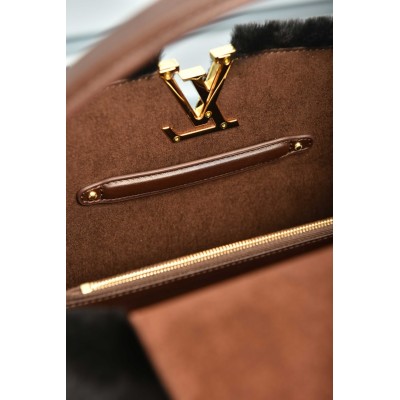 Louis Vuitton Capucines MM Souple
