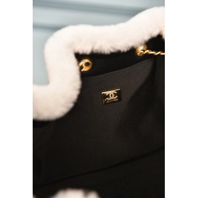 Chanel 25 Small Handbag