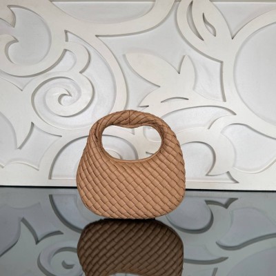 Bottega Veneta Mini Veneta