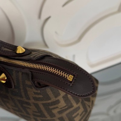 Fendi By The Way Soft Medium