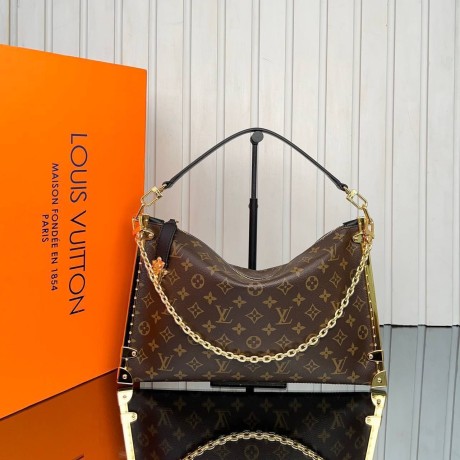 Louis Vuitton Lucky Trunk