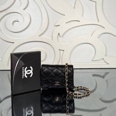 Chanel CC Mini Chain Crossbody Wallet