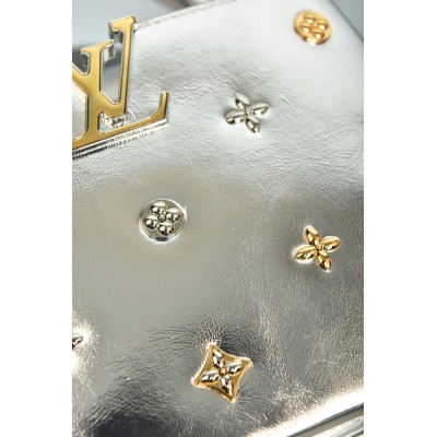 Louis Vuitton Capucines BB