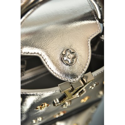 Louis Vuitton Capucines Mini