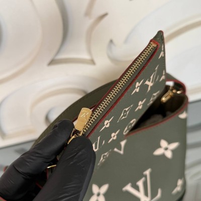 Louis Vuitton All In BB