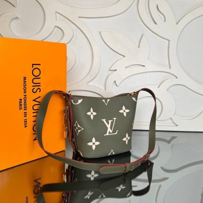 Louis Vuitton All In BB