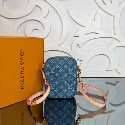 Louis Vuitton Fairfax Pochette